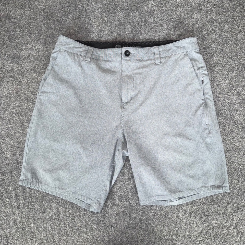 Vuori Aim Shorts Mens 34 Grey Heathered Stretch Performance V368 Activewear